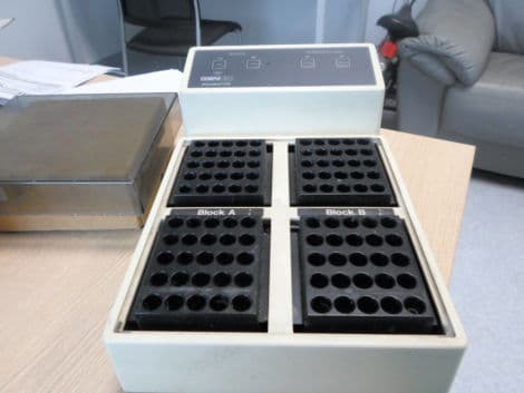 Laboratory Incubator by Cobas — Model EIA