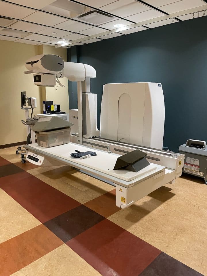 GE Discovery RF180 Digital SFD Remote Radiography/Fluoroscopy Room