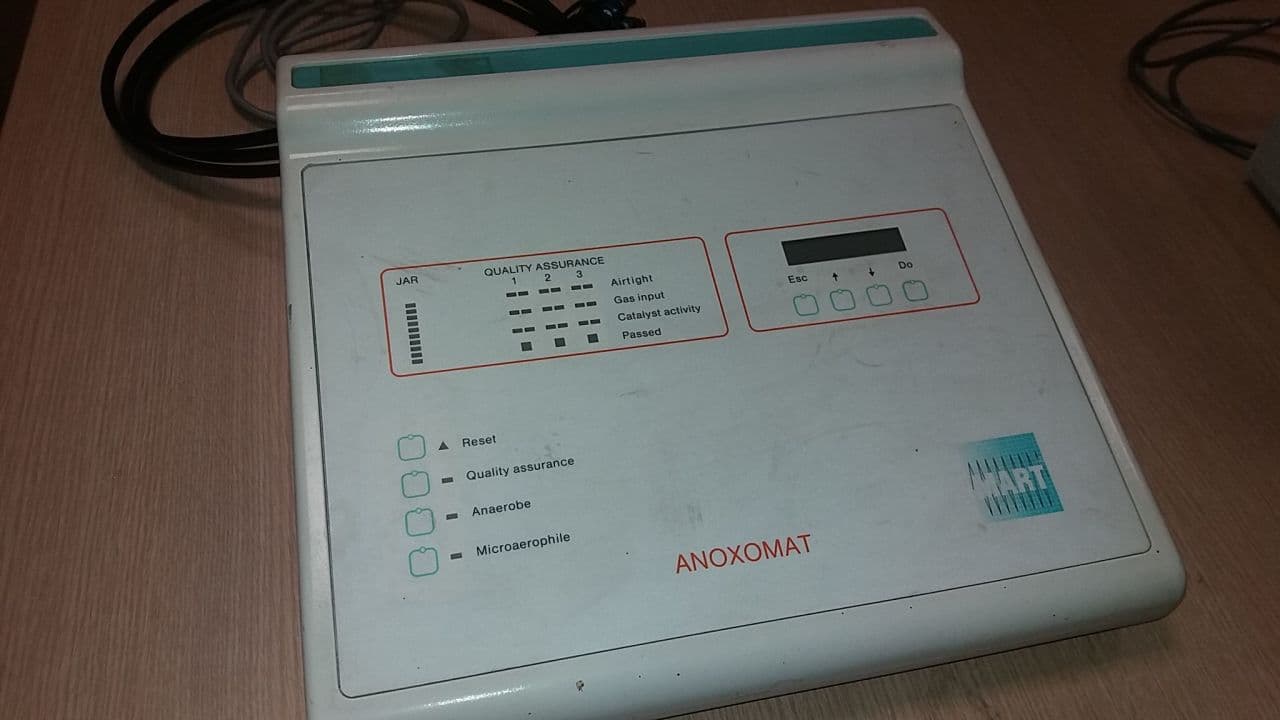 Adaltis MART ANOXOMAT WS-80 Microbiology Cultivation System