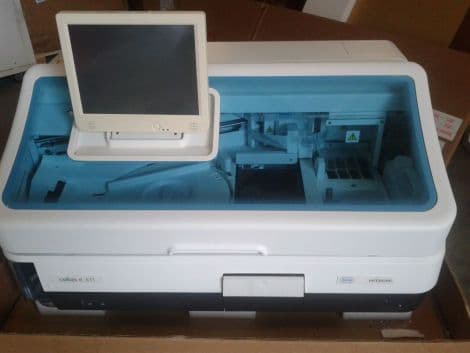 Roche Cobas e411 Immunology Analyzer