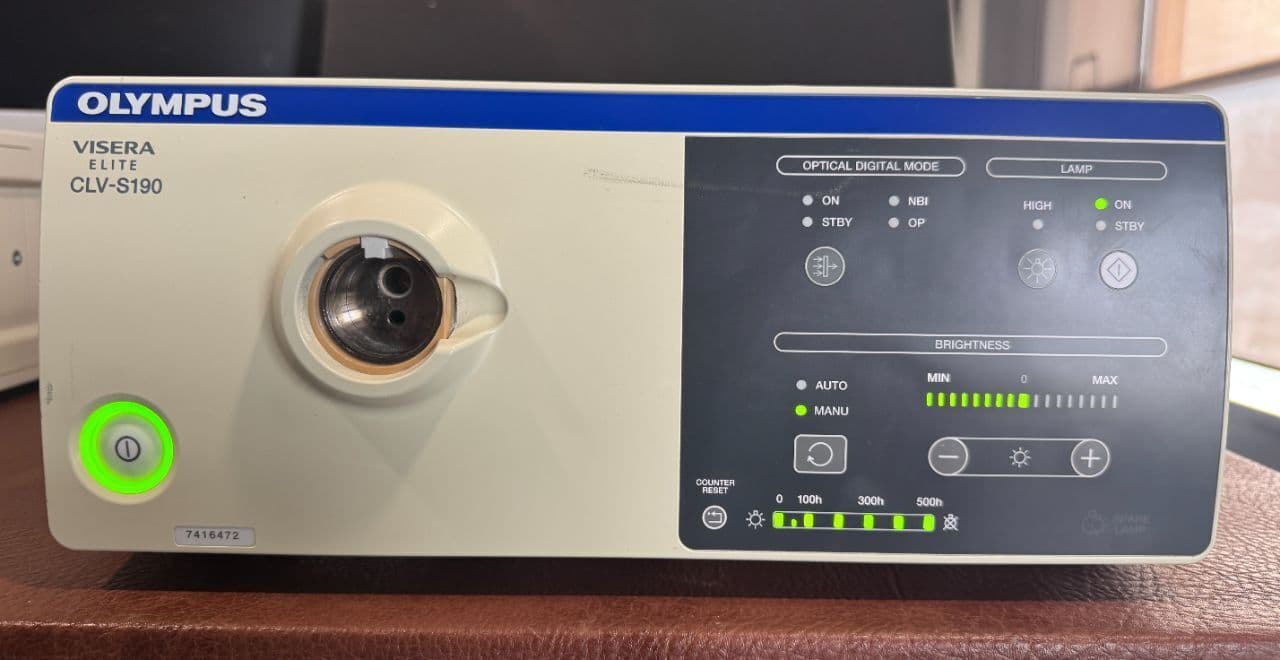 For Sale OLYMPUS CLV-S190 Light Source