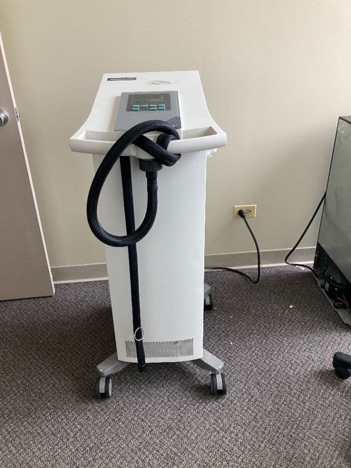 For Parts or Repair: Zimmer Cryo 5 Skin Cooling Chiller