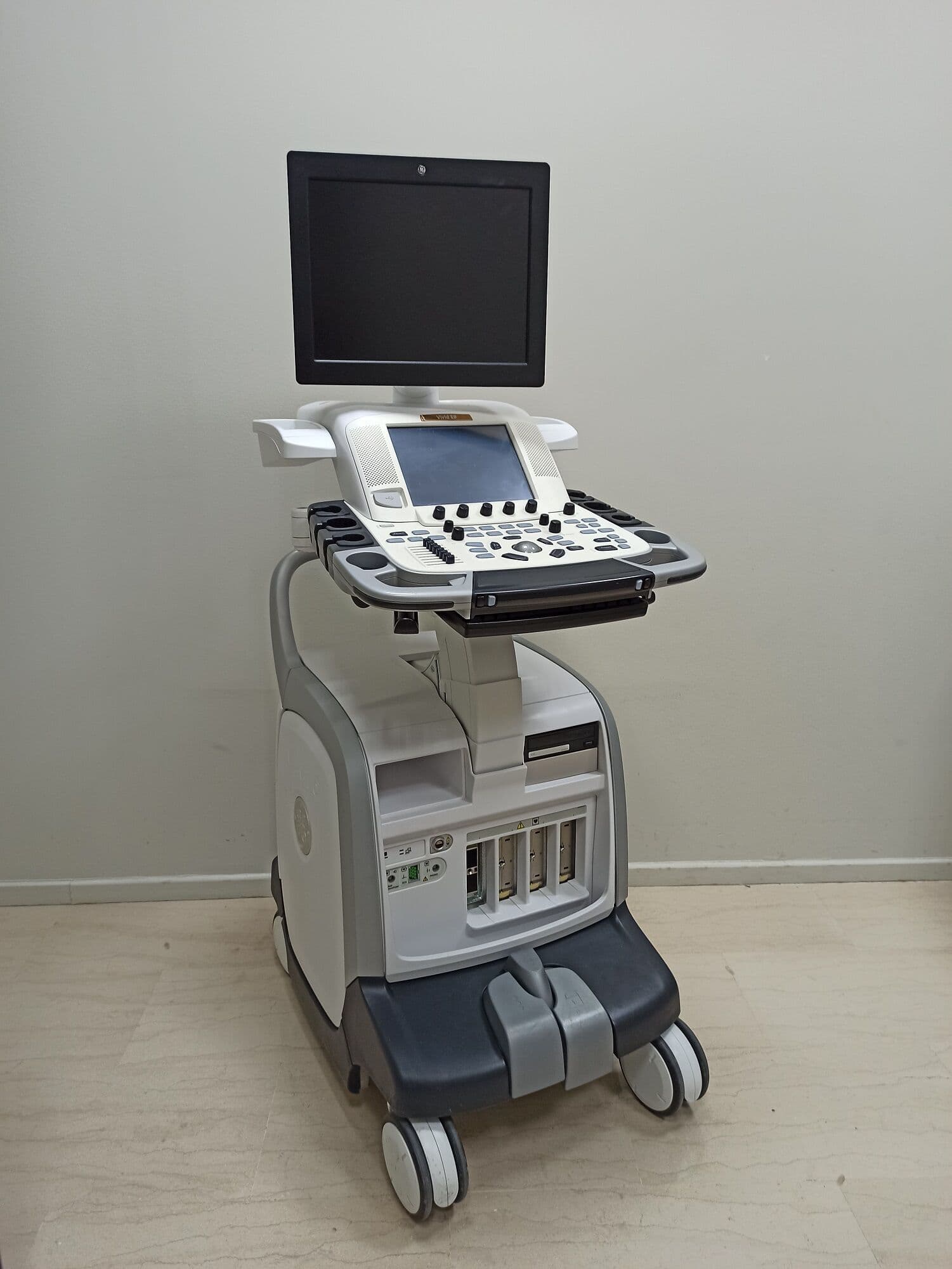 GE Healthcare Vivid E9 Cardiovascular Ultrasound System