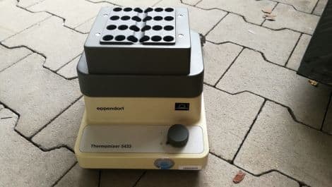 Eppendorf 5433 Laboratory Microcentrifuge