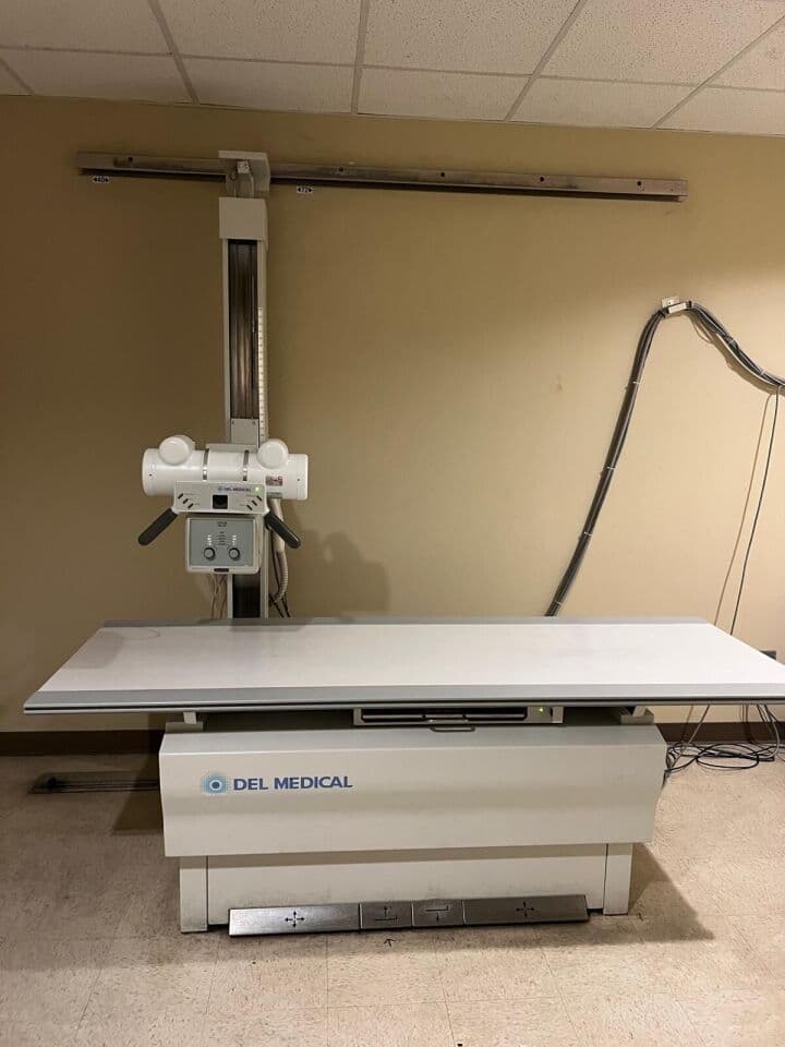 Del Medical CM 50 Series Radiographic Room with VZW2556RB3-03 Generator