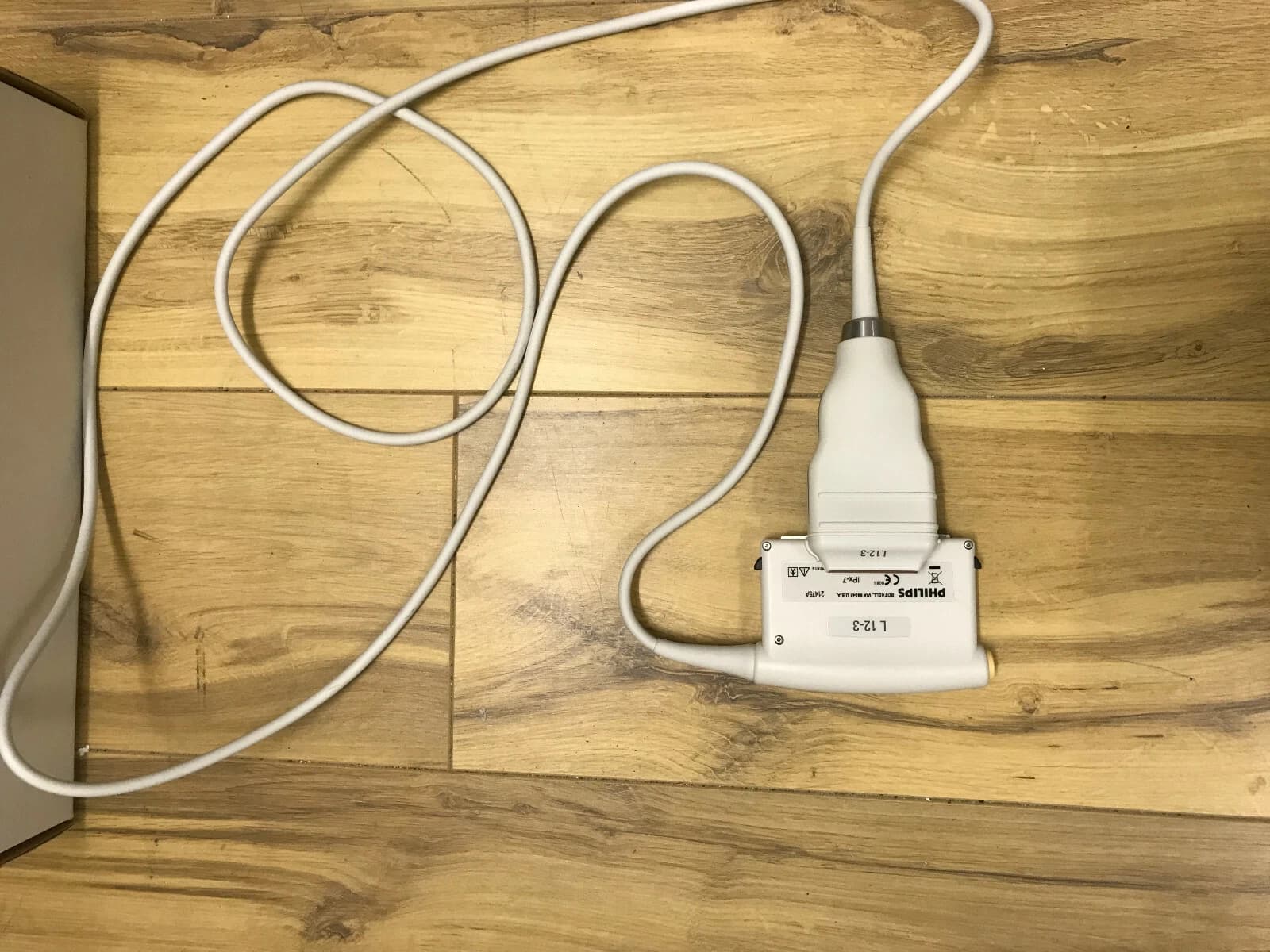 Philips L12-3 Linear Array Ultrasound Probe for HD11, HD11 XE, iU22 and iE33 Systems – High Resolution Vascular and Small Parts Transducer