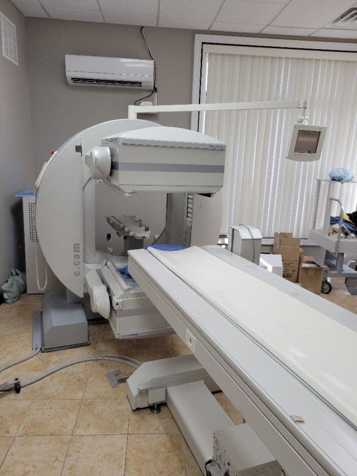 Siemens E-Cam Dual-Detector Nuclear Gamma Camera for General Nuclear Medicine