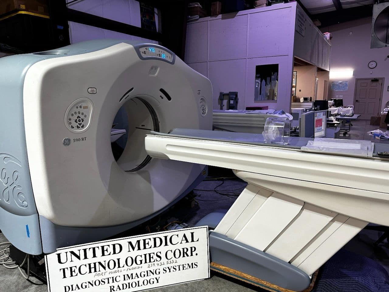 GE 2012 Discovery 590 RT 16-Slice CT Scanner for Oncology and Radiation Therapy