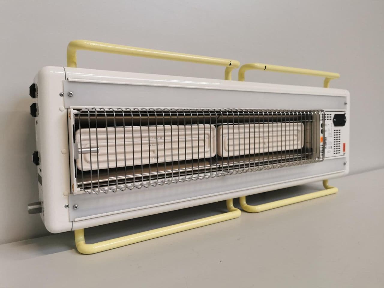 Weyer WMY2200 Infant Warmer for Clinical Neonatal Care