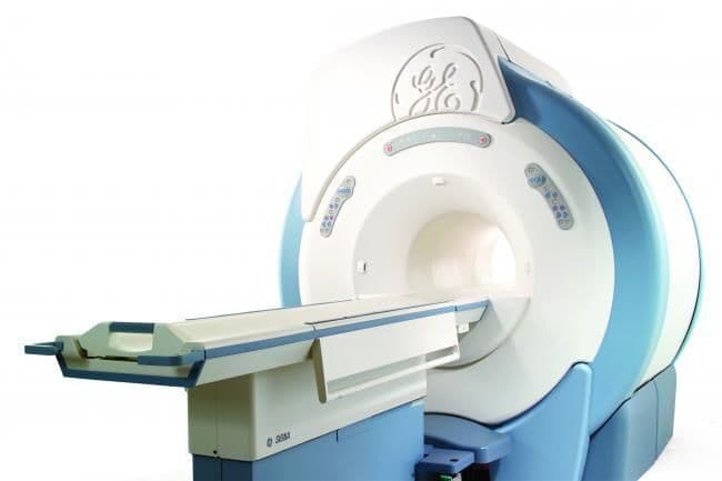 GE Signa HDxT 3.0T MRI