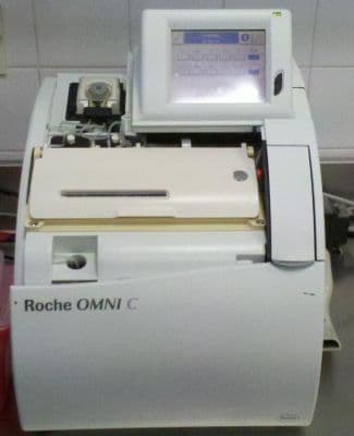 Critical Care Blood Gas Analyzer — Roche OMNI C / Cobas b121