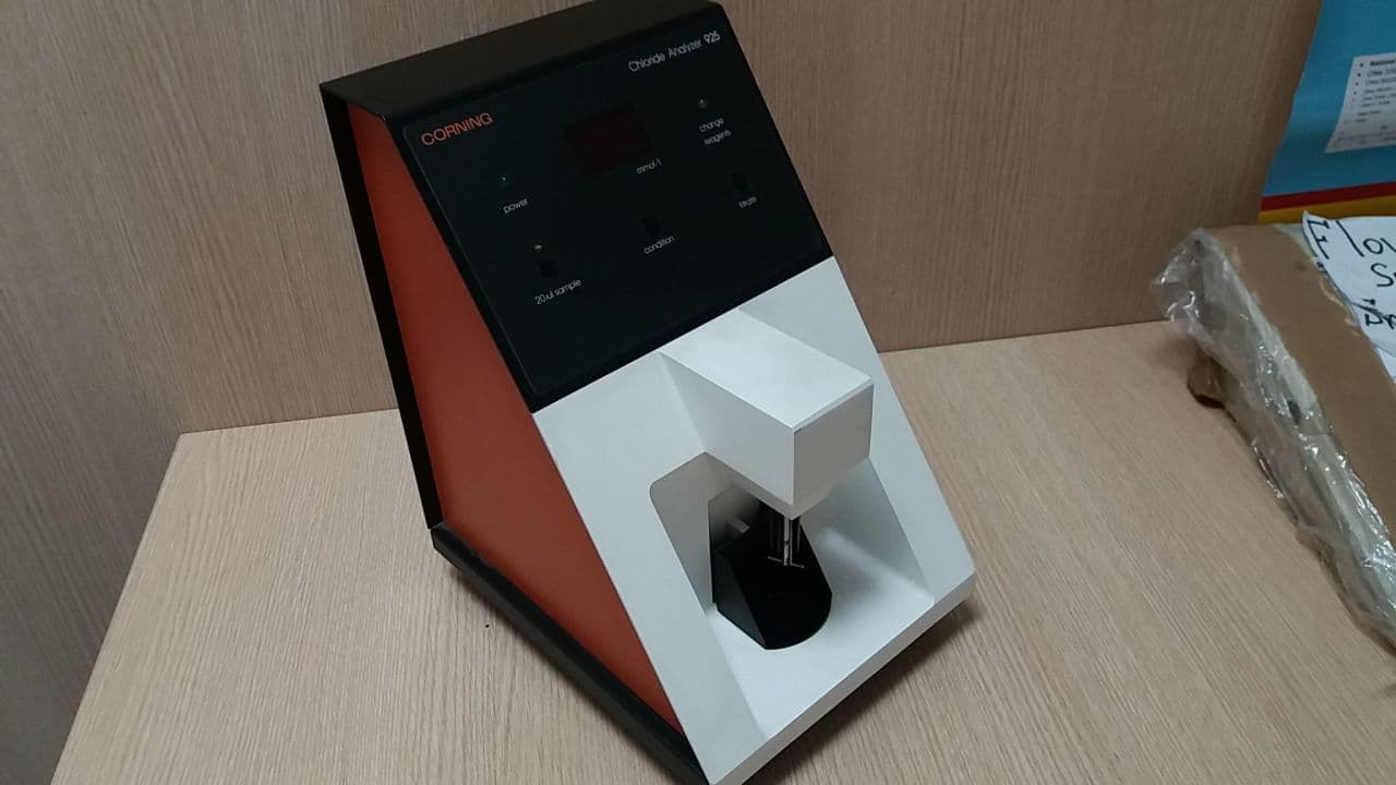Corning Chloride Analyzer 925 for Clinical Electrolyte Measurement