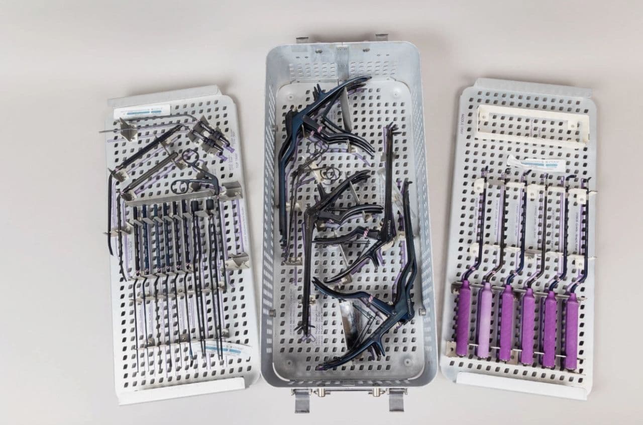 NuVasive MaXcess TLIF Spinal Decompression Surgical Instrument Set
