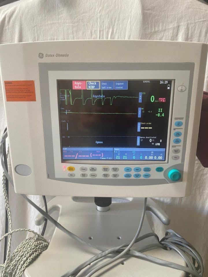 Datex-Ohmeda N-MRI2-01 MRI Patient Monitor with CO2, ECG, and NiBP