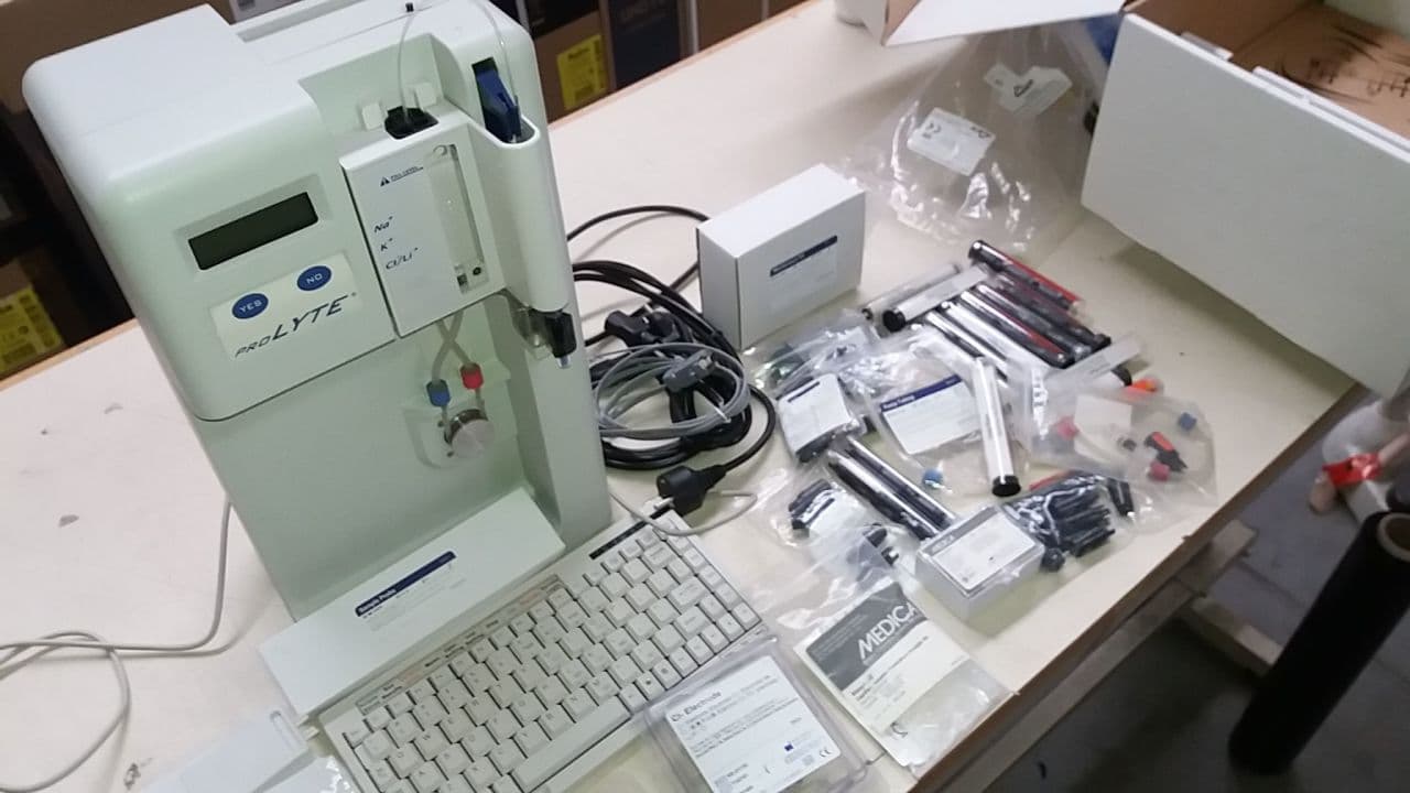 For Rapid Electrolyte Measurement: The Diamond Diagnostics Pro-LYTE Analyzer