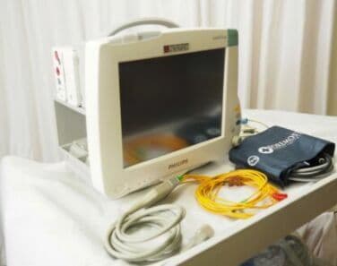 Philips IntelliVue MP50 Patient Monitor