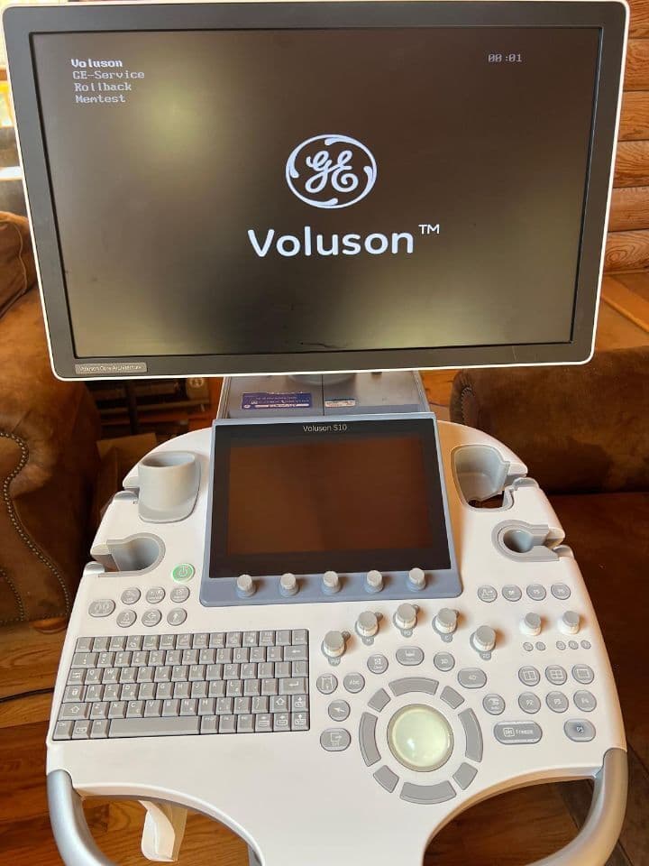 GE Healthcare Voluson S10 BT16 3D/4D Women's Health Ultrasound System